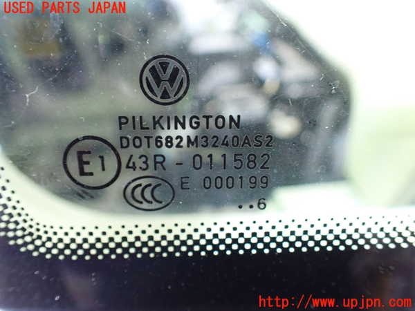 5UPJ-9230571200]VW ゴルフ トゥーラン(1TCZD)右フロント三角窓ガラス 中古 PILKINGTON M3240 43R-011582_2
