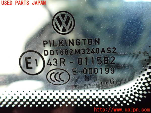 5UPJ-9230571202]VW ゴルフ トゥーラン(1TCZD)左フロント三角窓ガラス 中古 PILKINGTON M3240 43R-011582_2