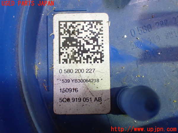 5UPJ-9230572510]VW ゴルフ トゥーラン(1TCZD)燃料ポンプ 中古_3