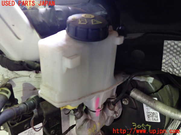 5UPJ-9230574050]VW ゴルフ トゥーラン(1TCZD)ブレーキマスターシリンダー 中古_2