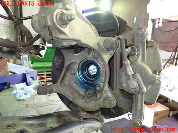 5UPJ-9230574295]VW ゴルフ トゥーラン(1TCZD)左フロントナックルハブ 中古_2