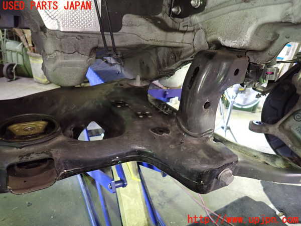 5UPJ-9230575285]VW ゴルフ トゥーラン(1TCZD)フロントメンバー 中古_2