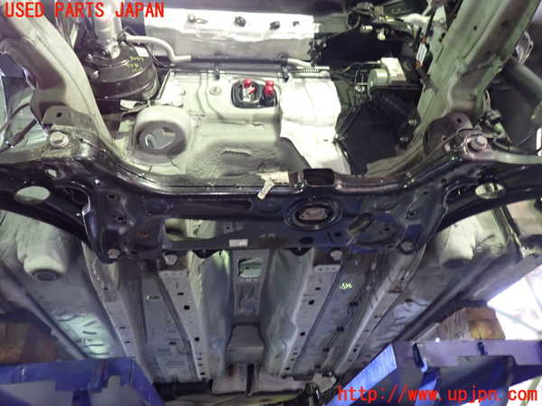 5UPJ-9230575285]VW ゴルフ トゥーラン(1TCZD)フロントメンバー 中古_4