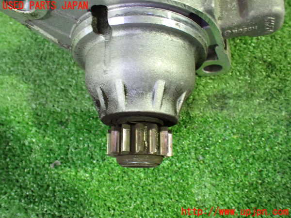 5UPJ-9230576010]VW ゴルフ トゥーラン(1TCZD)セルモーター 中古_2