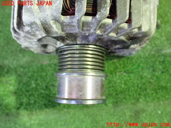 5UPJ-9230576015]VW ゴルフ トゥーラン(1TCZD)オルタネーター(ダイナモ) 中古_2
