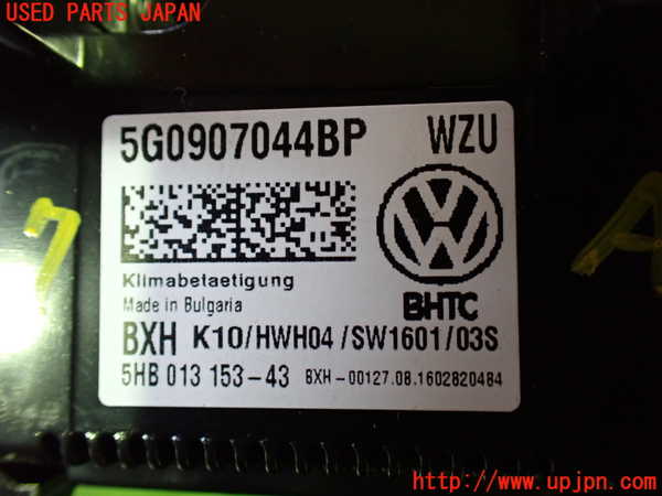 5UPJ-9230576066]VW ゴルフ トゥーラン(1TCZD)エアコンスイッチ1 中古_3