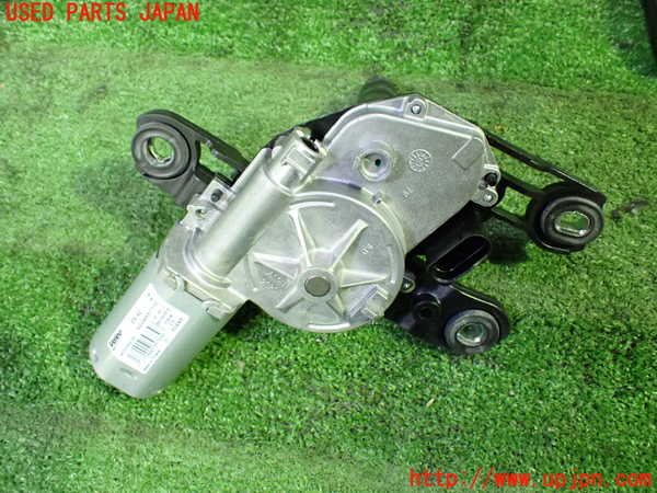 5UPJ-9230576775]VW ゴルフ トゥーラン(1TCZD)リアワイパーモーター 中古_2