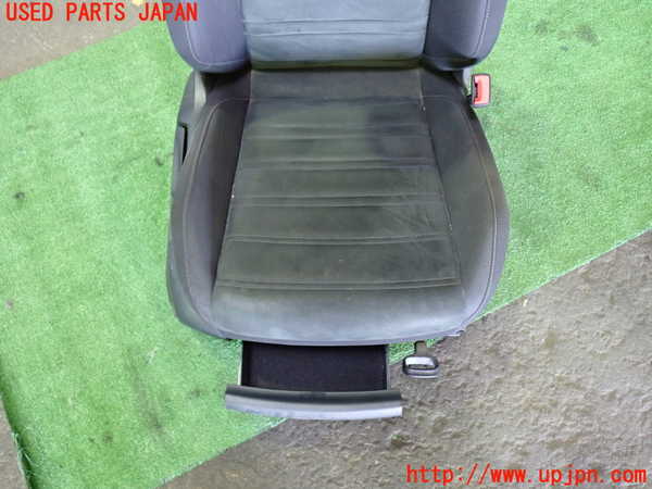 5UPJ-9230577035]VW ゴルフ トゥーラン(1TCZD)運転席シート 中古_3