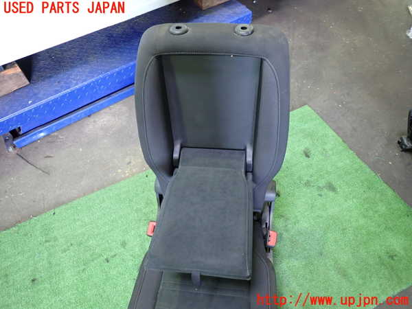 5UPJ-9230577125]VW ゴルフ トゥーラン(1TCZD)2列目シート 中古_3