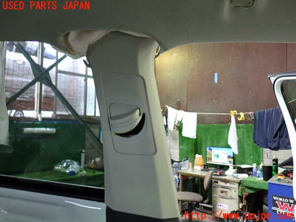 5UPJ-9230577670]VW ゴルフ トゥーラン(1TCZD)左センターピラートリム 中古_2