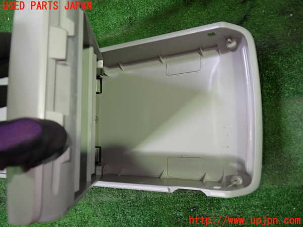 5UPJ-9230577620]VW ゴルフ トゥーラン(1TCZD)オーバーヘッドコンソール 中古_3