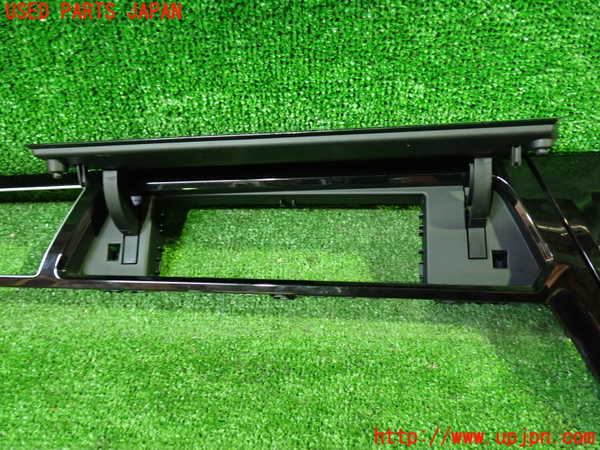 5UPJ-9230577693]VW ゴルフ トゥーラン(1TCZD)内装トリム類3 中古_3