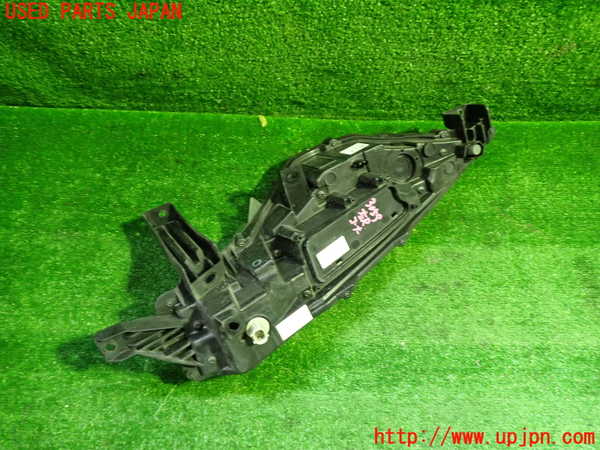 1UPJ-9230591156]プリウスPHV(ZVW52)左リアコーナーランプ 中古_4
