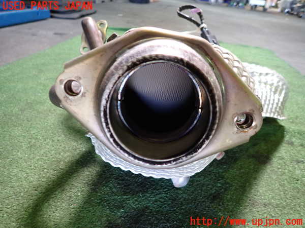 1UPJ-9230592041]プリウスPHV(ZVW52)エキマニ1 触媒 マニバーター 中古_2