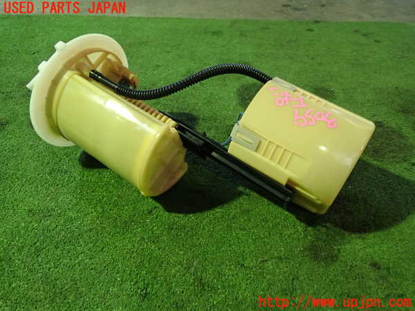 1UPJ-9230592510]プリウスPHV(ZVW52)燃料ポンプ 中古_4