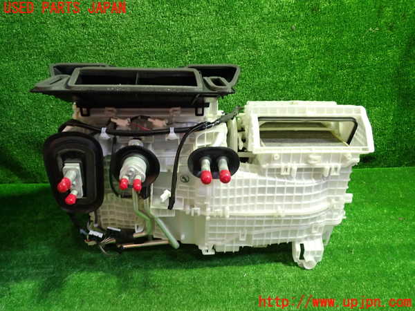 1UPJ-9230596081]プリウスPHV(ZVW52)エバポレーター1 中古_4