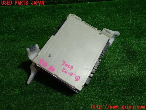 1UPJ-9230596741]プリウスPHV(ZVW52)ヒューズボックス1 中古_3