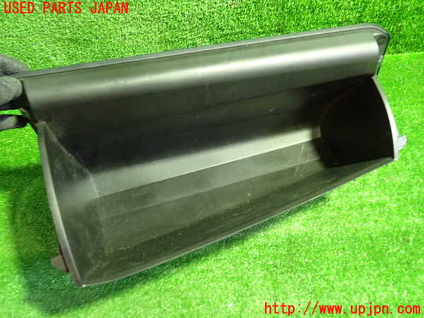 1UPJ-9230597516]プリウスPHV(ZVW52)グローブボックス1 中古_2