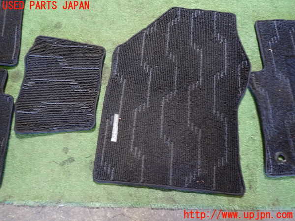1UPJ-9230597800]プリウスPHV(ZVW52)フロアマット 中古_3