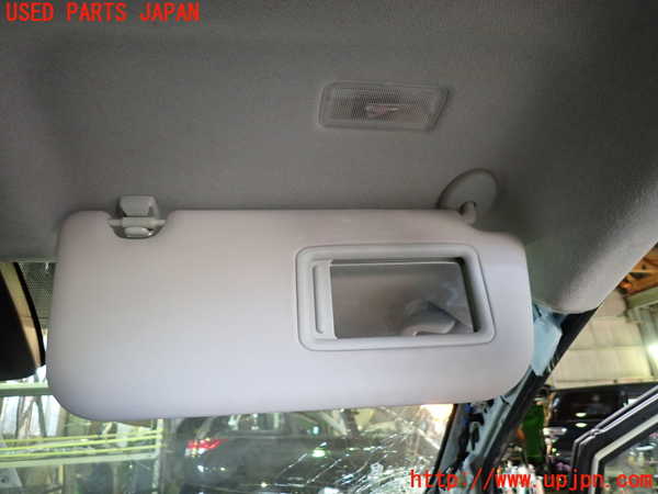 1UPJ-9230597625]プリウスPHV(ZVW52)室内サンバイザー右側 中古_3