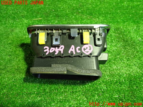 1UPJ-9230597527]プリウスPHV(ZVW52)エアコン吹き出し口2 (左) 中古_3