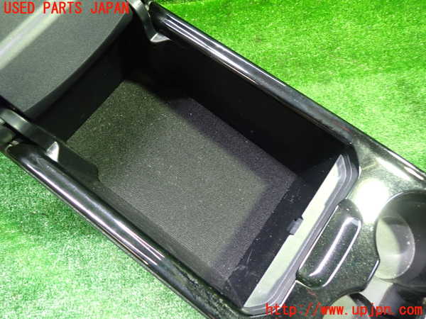 1UPJ-9230597549]プリウスPHV(ZVW52)コンソール 中古_2