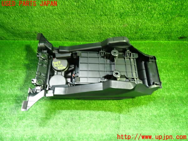 1UPJ-9230597549]プリウスPHV(ZVW52)コンソール 中古_4