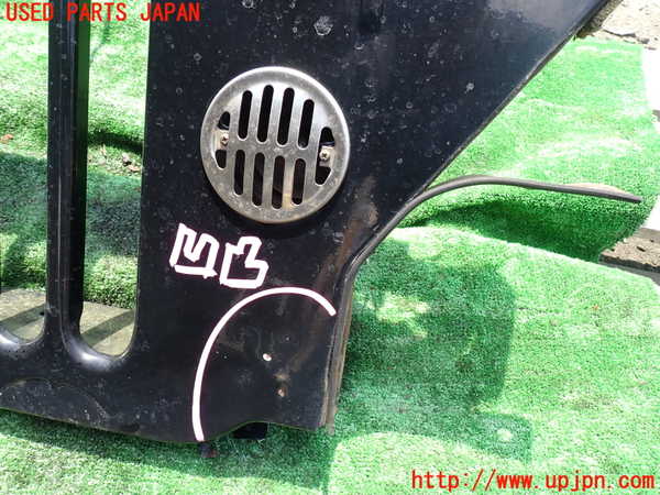 1UPJ-9230601050]三菱ジープ(J53)ラジエターグリル 中古_2