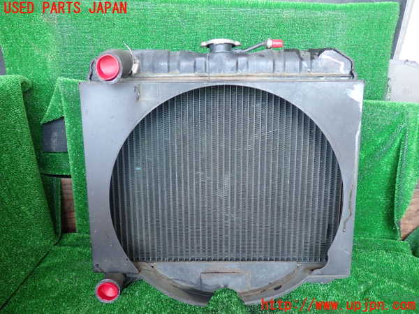 1UPJ-9230602321]三菱ジープ(J53)ラジエーター1 中古_4