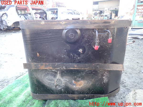 1UPJ-9230602500]三菱ジープ(J53)燃料タンク 中古_2