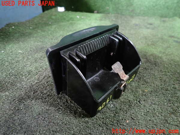 1UPJ-9230617821]起亜(KIA)・ビガート(VIGATO)(不明)灰皿1 中古_2