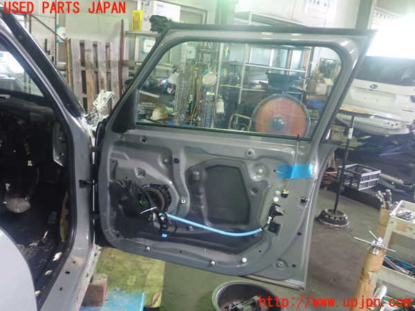 1UPJ-9230621230]BMW ミニ(MINI)クーパーS F55(XS20)右前ドア 中古 AGC M25 43R-00049_5