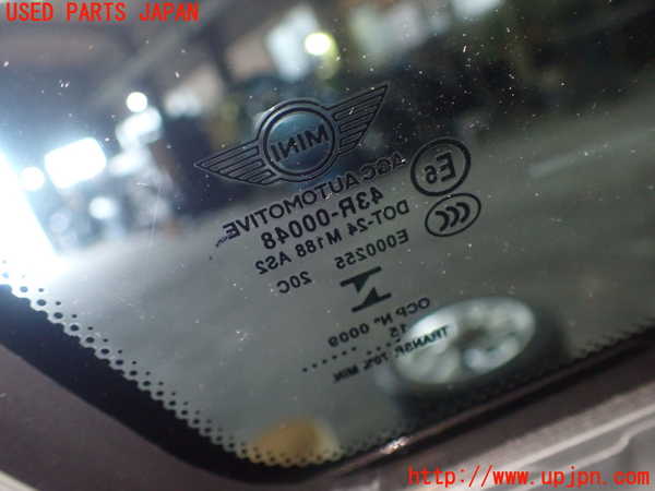 1UPJ-9230621380]BMW ミニ(MINI)クーパーS F55(XS20)右クォーターガラス 中古 AGC M188 43R-00048_2