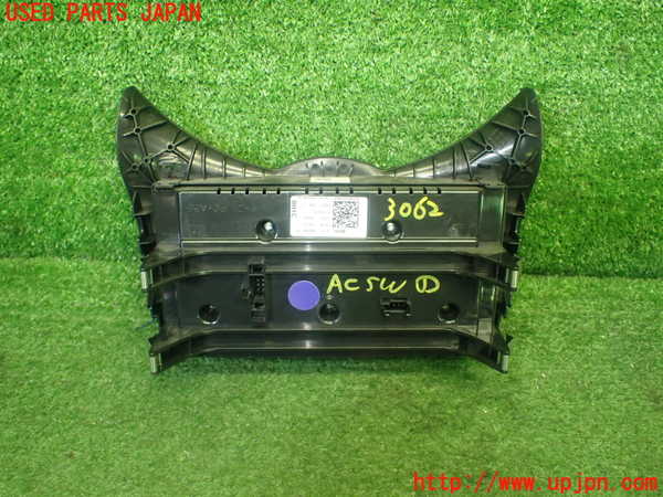 1UPJ-9230626066]BMW ミニ(MINI)クーパーS F55(XS20)エアコンスイッチ1 中古_2