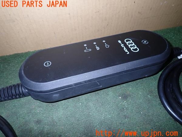 3UPJ=9230630550]アウディ Q4 スポーツバック e-tron(FZEBJ)純正 8V4.971.675.BC 充電ケーブル チャージャー 3.6ｋW Type1 16A 中古_4