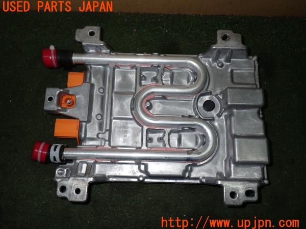 3UPJ=9230630579]アウディ Q4 スポーツバック e-tron(FZEBJ)純正 1EA.907.190.K ボルテージコンバーター インバーター 中古_4