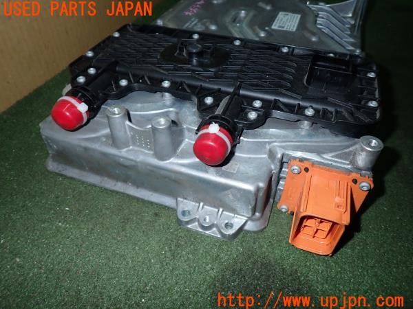 3UPJ=9230630580]アウディ Q4 スポーツバック e-tron(FZEBJ)純正 1EA.915.684.FE バッテリーチャージャー 高圧バッテリー 中古_2