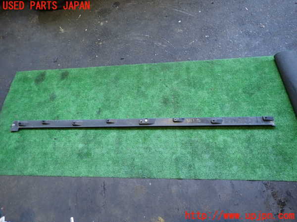 2UPJ-9230631392]アウディ・Q4 スポーツバック e-tron(FZEBJ)左サイドステップ 中古_2