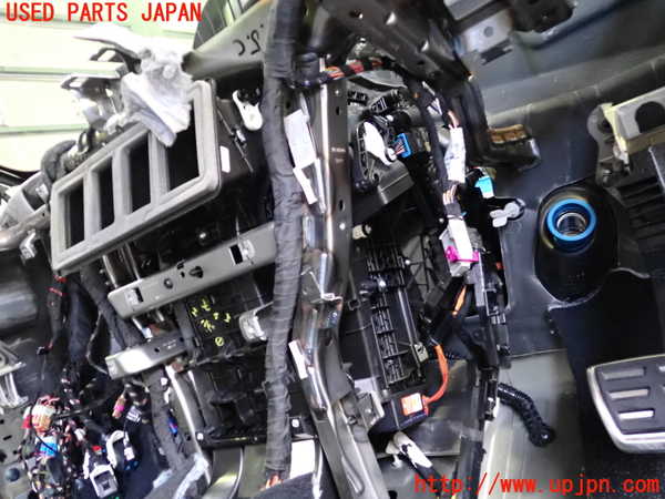2UPJ-9230636081]アウディ・Q4 スポーツバック e-tron(FZEBJ)エバポレーター1 中古_3