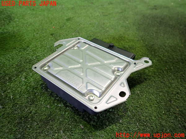 2UPJ-9230636145]アウディ・Q4 スポーツバック e-tron(FZEBJ)エアバッグコンピューター (展開済)(ジャンク品) 中古_2