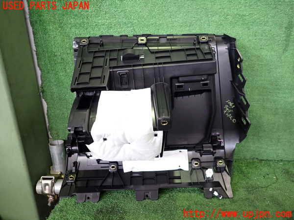 2UPJ-9230637516]アウディ・Q4 スポーツバック e-tron(FZEBJ)グローブボックス1 中古_3