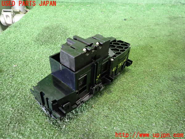 2UPJ-9230637555]アウディ・Q4 スポーツバック e-tron(FZEBJ)ATシフトレバー 中古_2