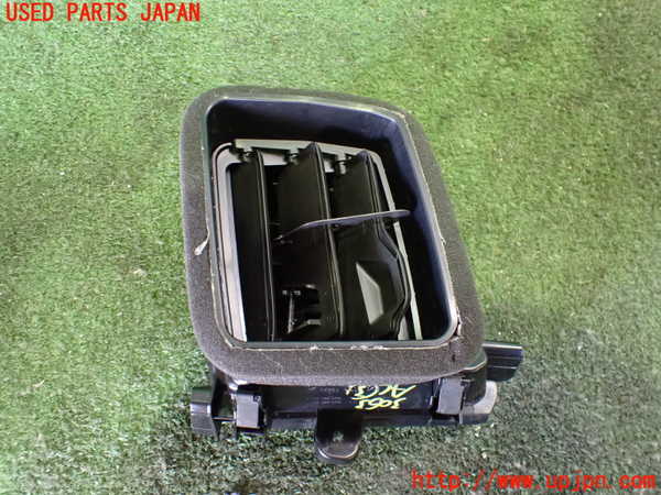 2UPJ-9230637528]アウディ・Q4 スポーツバック e-tron(FZEBJ)エアコン吹き出し口3 (右) 中古_2