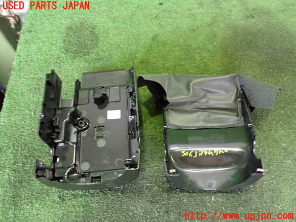 2UPJ-9230637905]アウディ・Q4 スポーツバック e-tron(FZEBJ)コラムカバー (ジャンク品) 中古_2