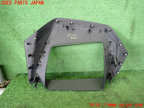 2UPJ-9230637693]アウディ・Q4 スポーツバック e-tron(FZEBJ)内装トリム類3 中古_2