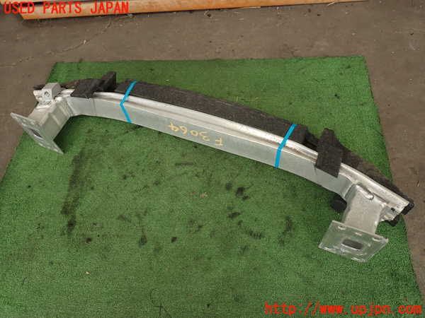 2UPJ-9230641014]アウディ・TT クーペ(8JCCZF)フロントバンパーホースメント 中古_2