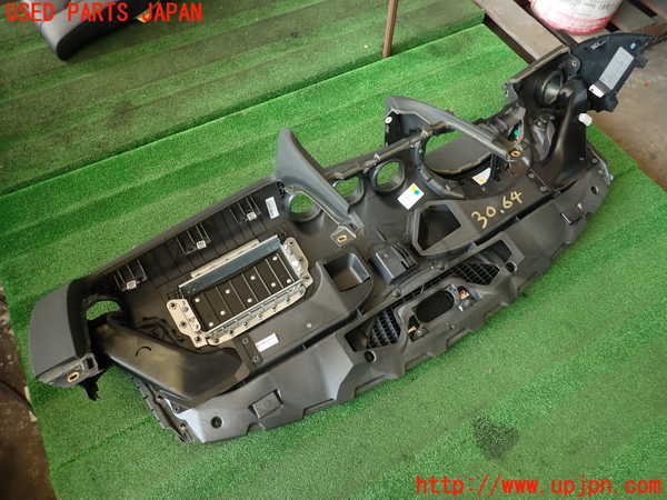 2UPJ-9230647505]アウディ・TT クーペ(8JCCZF)ダッシュボード 中古_5