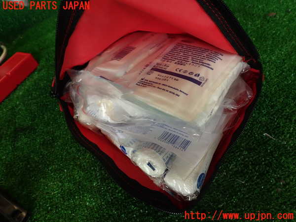 2UPJ-9230647805]アウディ・TT クーペ(8JCCZF)車載工具 中古_5