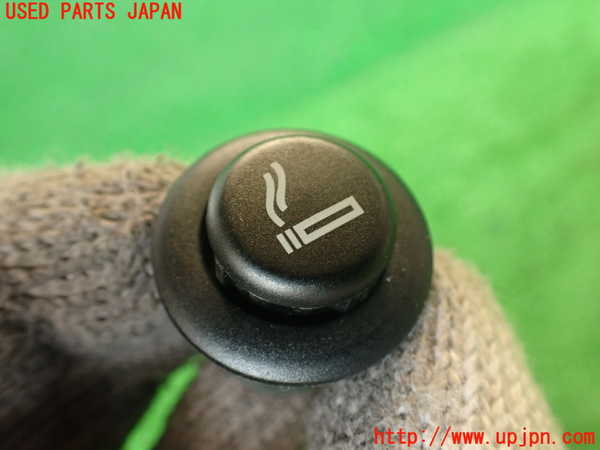 2UPJ-9230647815]アウディ・TT クーペ(8JCCZF)シガライター 中古_3
