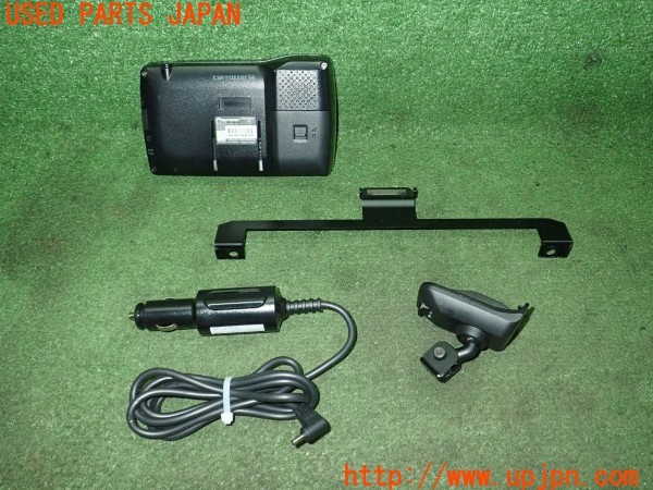 3UPJ=9230660565]フィアット 500(31209)純正 carrozzeria カロッツェリア AVIC-MP33II ポータブルナビ microSD/メモリーナビ 2013年度版 中古_3